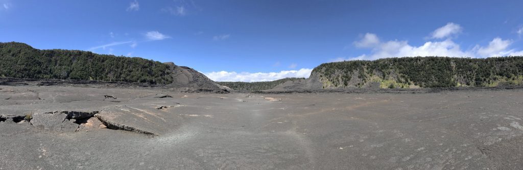Le fond du lac de lave du Kilauea Iki