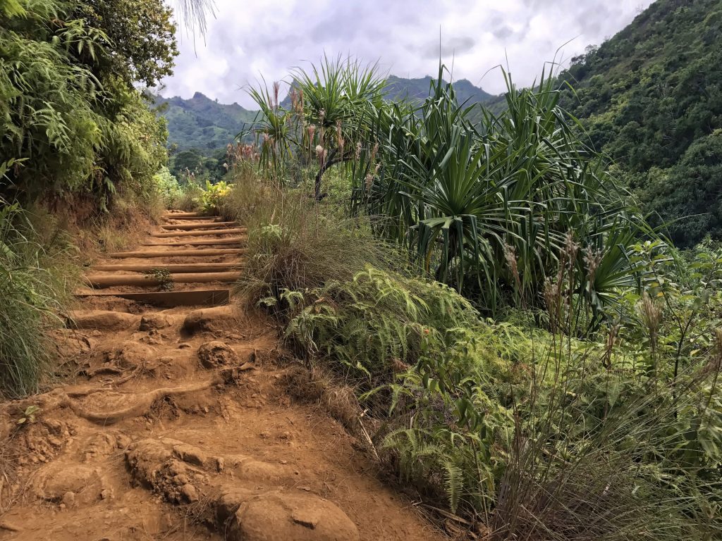 Au début de la Kalalau Trail Au début de la Kalalau Trail