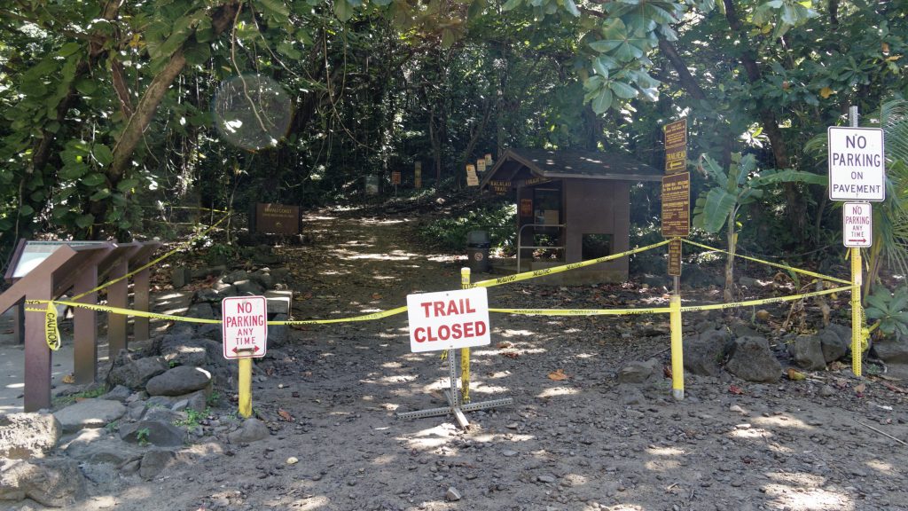 L'accès à la kalalau trail est fermé L'accès à la kalalau trail est fermé