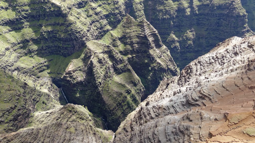 Les tréfonds des canyons à Kauai